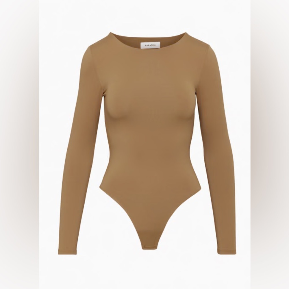 Aritzia Babaton constant camel CONTOUR CREW LONGSLEEVE BODYSUIT size Small